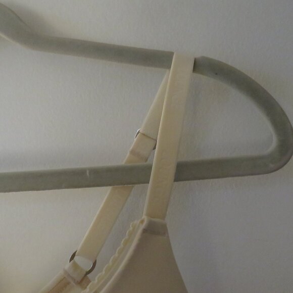 LOUNGE Comfort Push Up T-Shirt Bra in Latte Neutral Minimalist - Size 34H - Picture 4 of 11